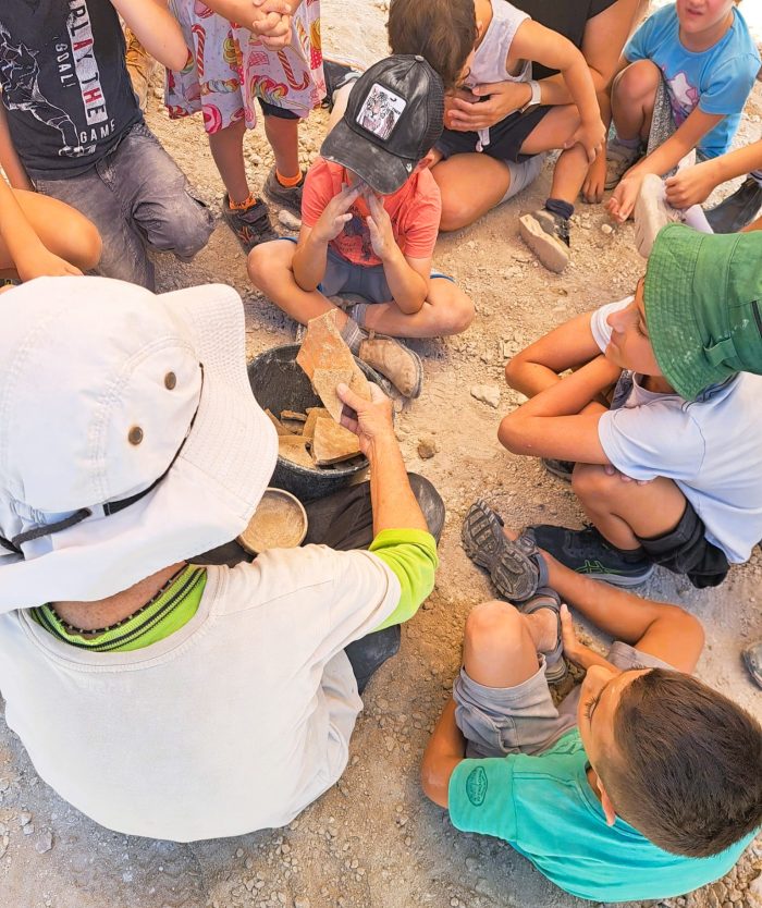 You are currently viewing ארכיאולוג.ית ליום אחד